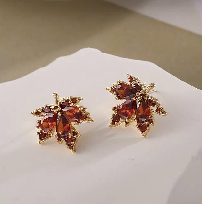 Maple Leaf Stud Earrings Women Party Wedding Jewelry Dangle Gifts Earrings