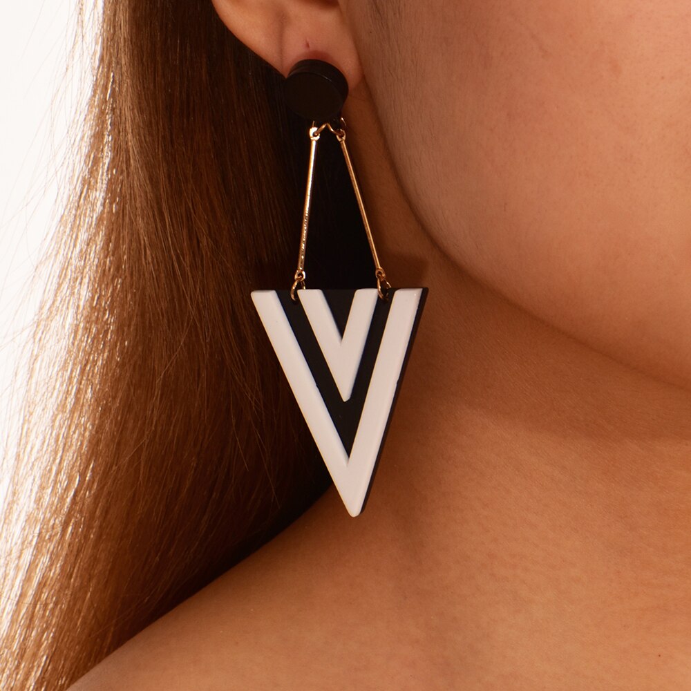 Black and White Exaggerated Triangle Drop Earrings Women Girl Party Gift Fashion