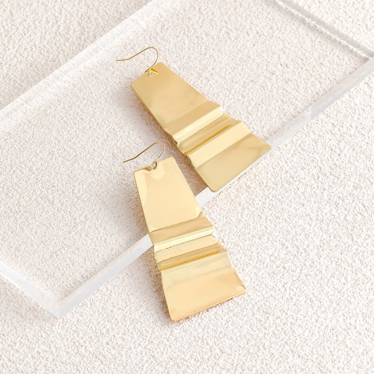 Bend Metal Piece Dangle Earrings for Fashion Stylish Jewelry Drop Earrings