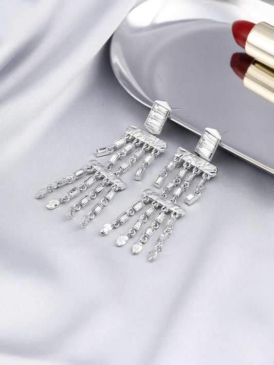 Silvery Chandelier Design Lady Cute Dangle Earrings for Women Jewelry Girls