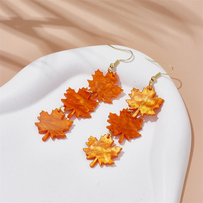 Maple Leaf Dangle Earrings Women Travel Fashion Cartoon Earrings Creative