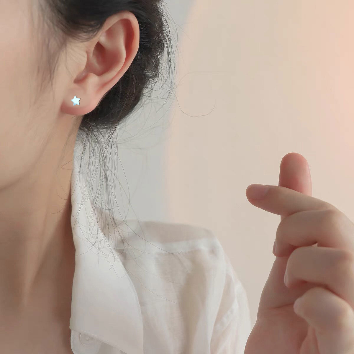 Five-pointed star earrings female small and exquisite Stud earrings Ear Studs