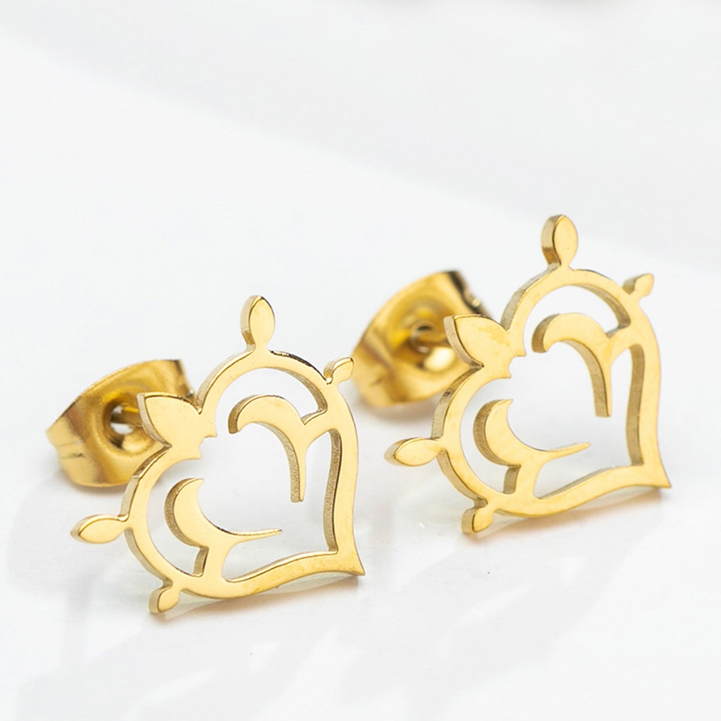 Hollow Heart Fashion Women Stud Earrings Stainless Steel Ear Accessories