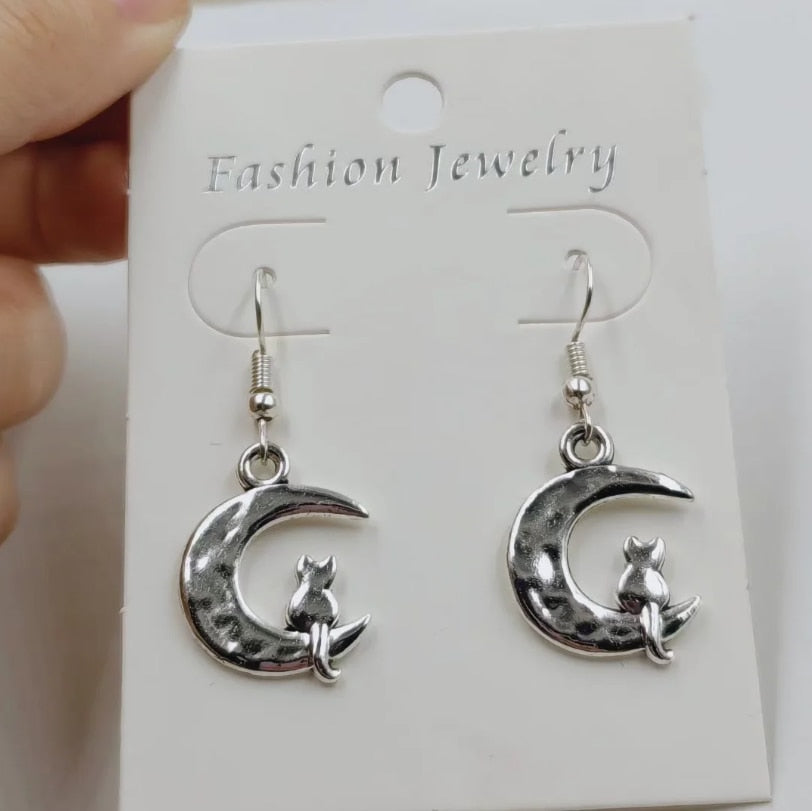 Moon and Cat Bohemian Vintage Dangle Earrings Fashion Party Girls Pendant