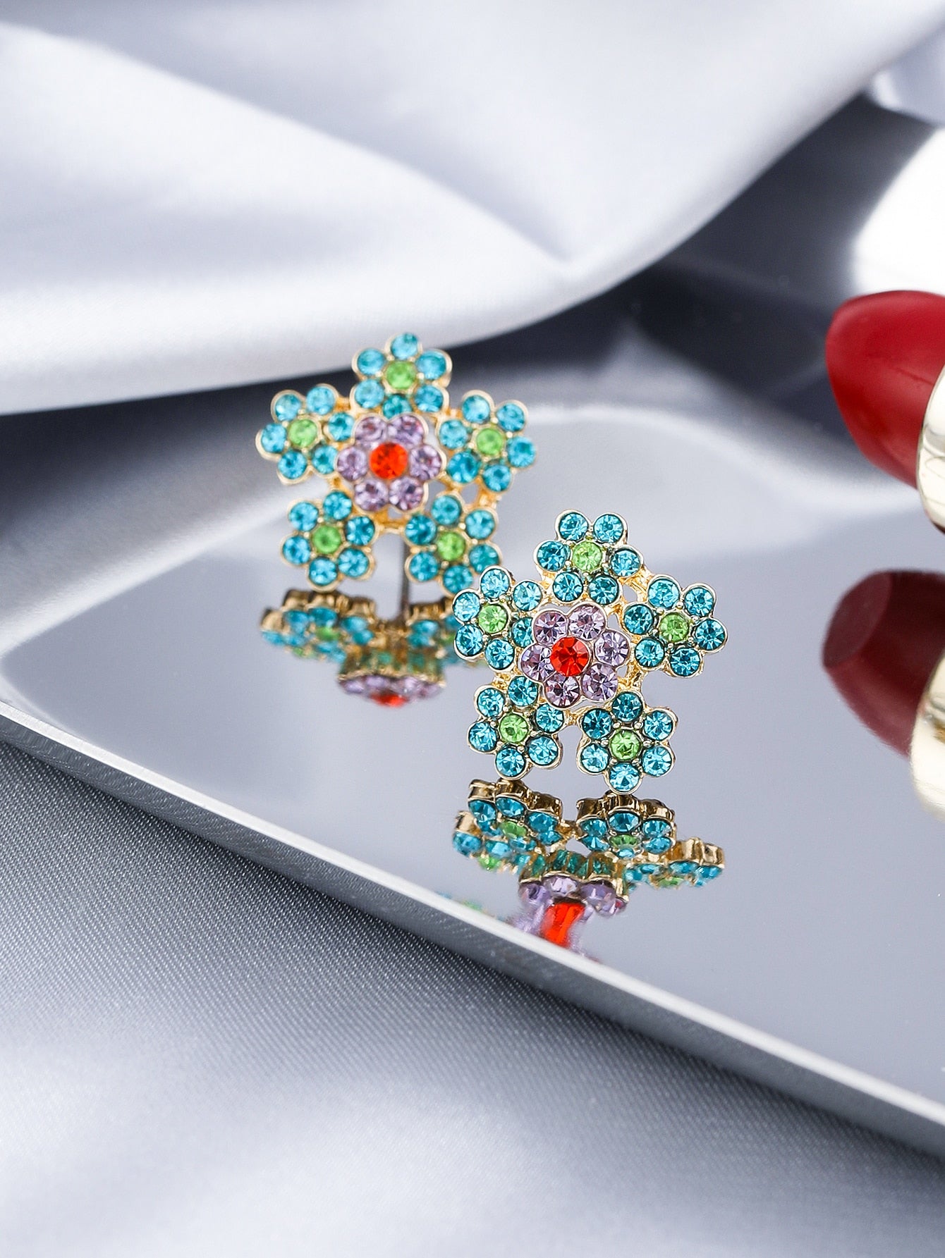 Mixed Color Snowflake Lady Cute Stud Earrings for Women Jewelry Girls Earrings