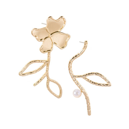 Exaggerated Earrings Imitation Pearl Flower Stud Earrings for Women Luxury