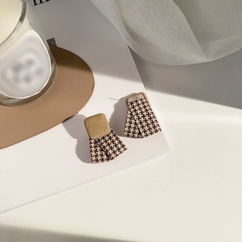 Light Brown Plaid Fashion Women Earrings Retro Design Stud Earrings Jewelry