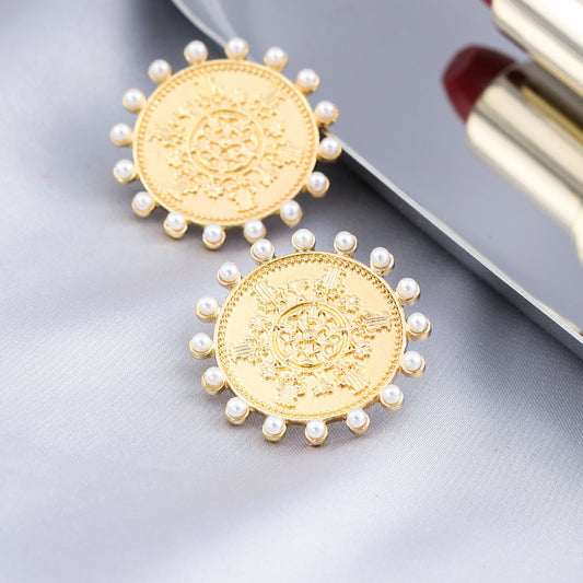 Medal Style Design Lady Cute Stud Earrings for Women Jewelry Girls Earrings