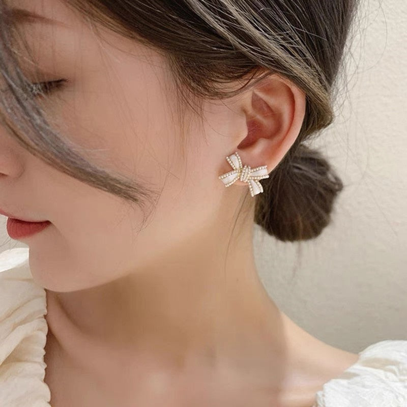 White Bow Stud Earrings Women Ear Modern Accessoires Fashion Jewelry