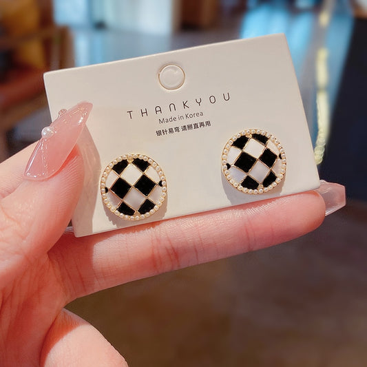 Plaid Round Geometric Stud Earrings Woman Exquisite Earring Accessories