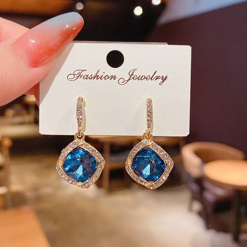 Gorgeous Blue Crystal Dangle Earrings Women Fashion Modern Accessories Cute