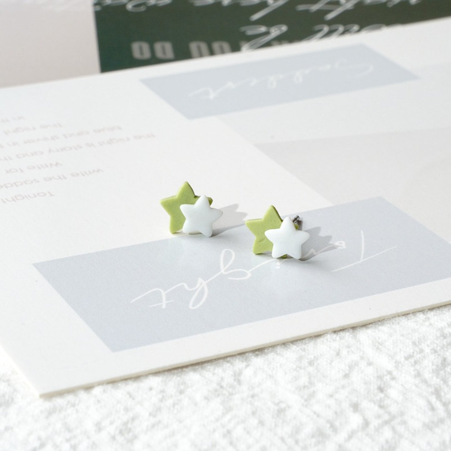 1 Pair Green White Star Fashion Women Stud Earrings Creative Art Earring Jewelry