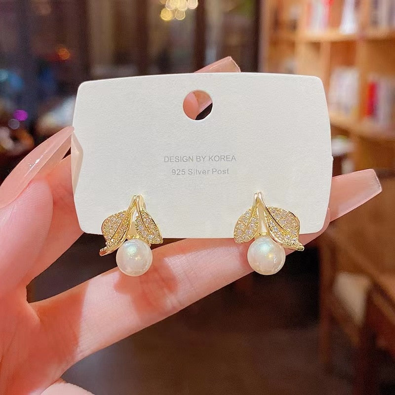 Pearl and Leaf Drop Earrings Women Party Wedding Jewelry Dangle Gifts Earrings