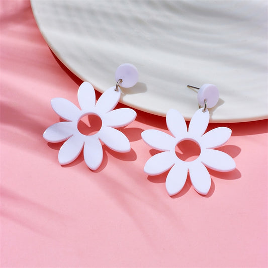 White Heart Drop Earrings Female Travel Cartoon Earrings Creative Art Jewelry