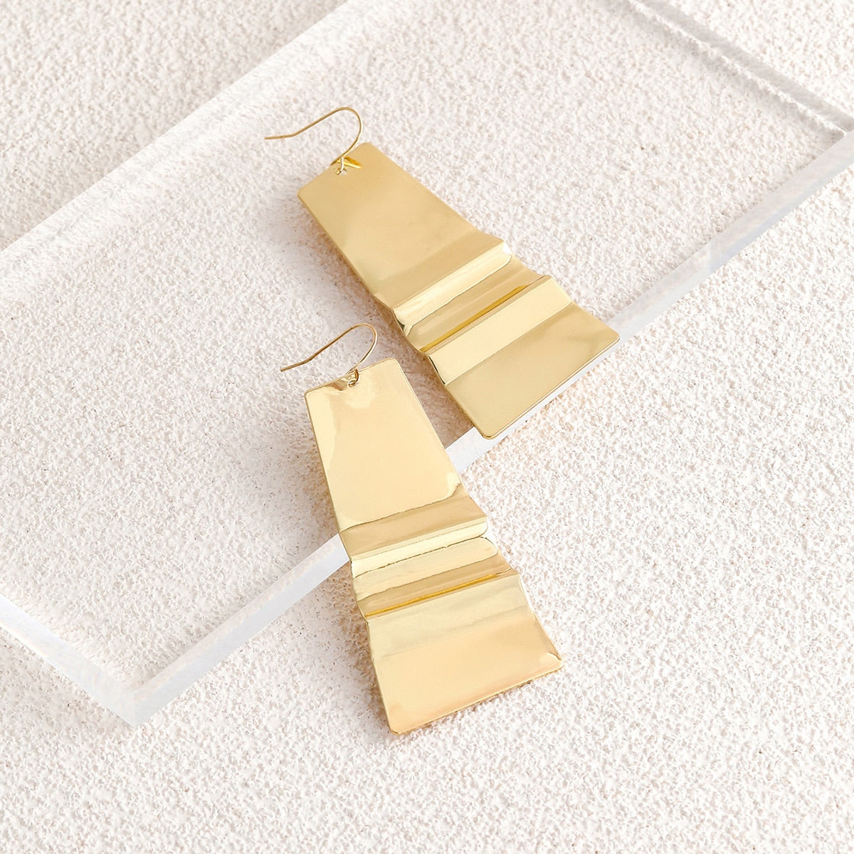 Bend Metal Piece Dangle Earrings for Fashion Stylish Jewelry Drop Earrings