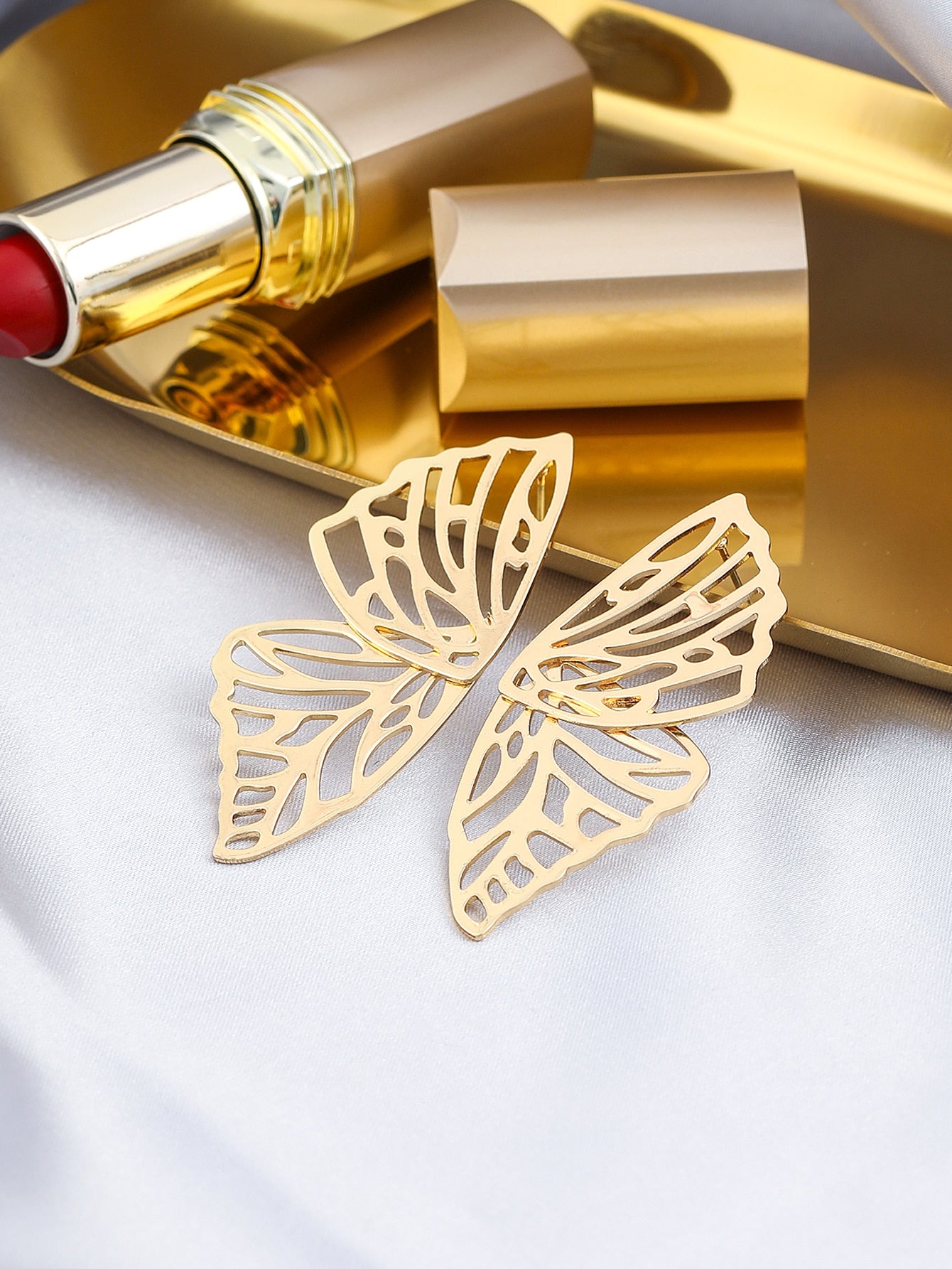 Hollow Out Large Butterfly Wings Earrings Women Girl Fashion Trendy Jewelry