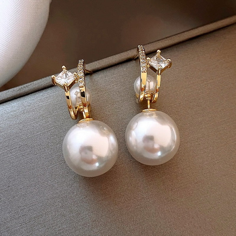 Geometric Detail and Pearl Drop Earrings Women Party Wedding Jewelry Dangle