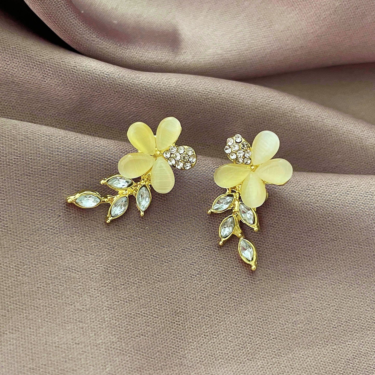 Yellow Flower Leaf Stud Earrings Fashion Elegant Modern Earrings Women