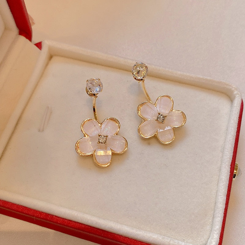 Pearl Flower Stud Earrings Fashion Elegant Modern Earrings Women Accessories