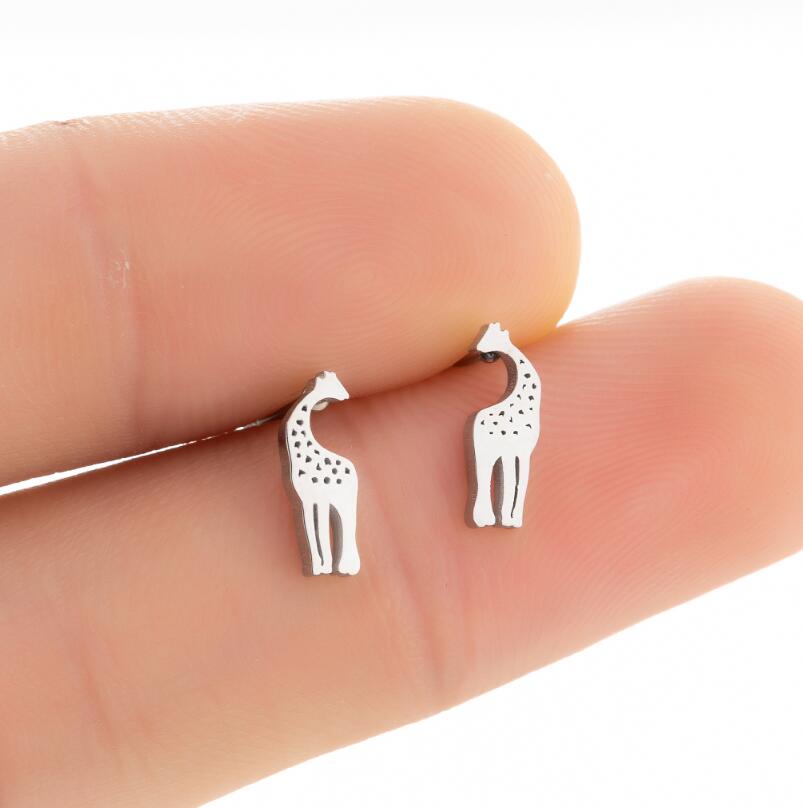 Cute Giraffe Studs Earring Small Animal Jewelry Girls Gift Stud Earrings Women Fashion Accessories