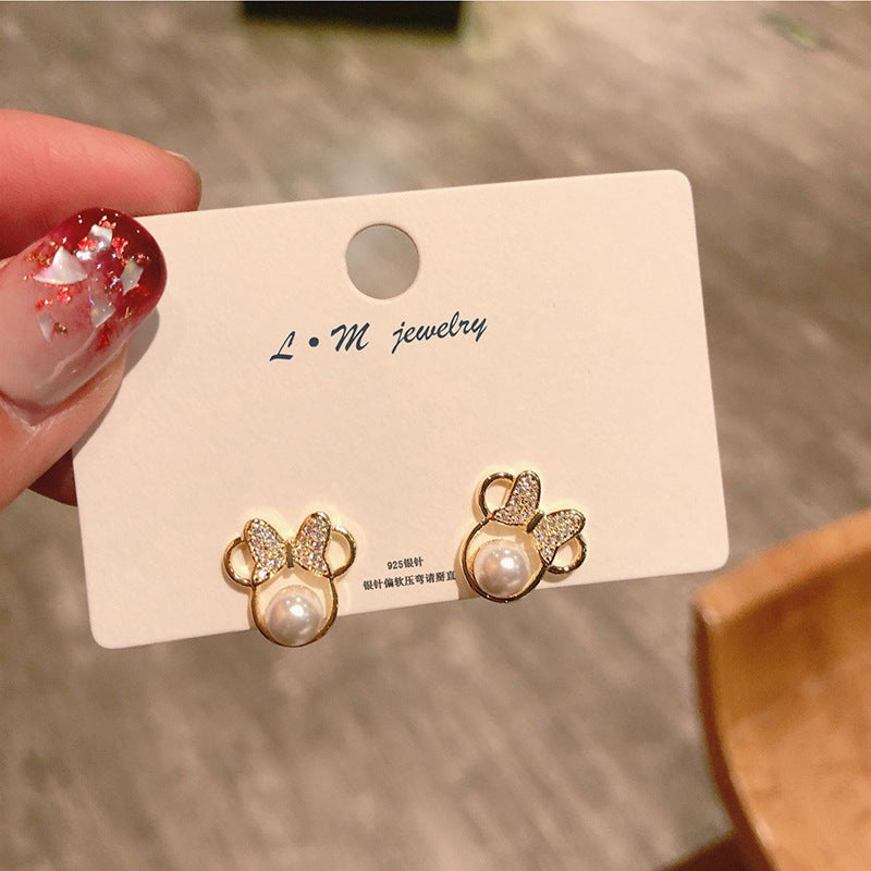 Stylish Girl Stud Earrings Pearl Cute Women's Earring Studs Fashion Jewelry Gift Wedding Party Accessories