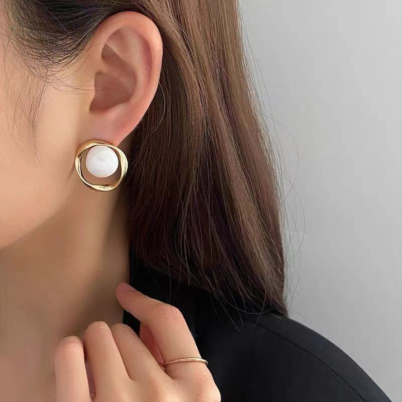 Fashion S925 Silver Needle Pearl Stud Earrings Women