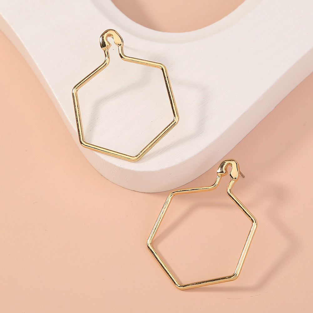 Simple personality with diamond pin earrings, fashion accessories