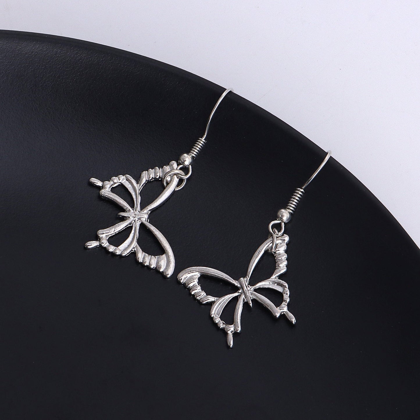 Hollow Butterfly Charm Ear Jewelry Fashion Dangle Earrings for Girls Party Birthday Gift