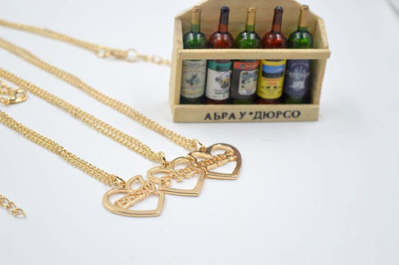 Golden Three Petals Heart-shaped Stitching Pendant Necklace Jewelry