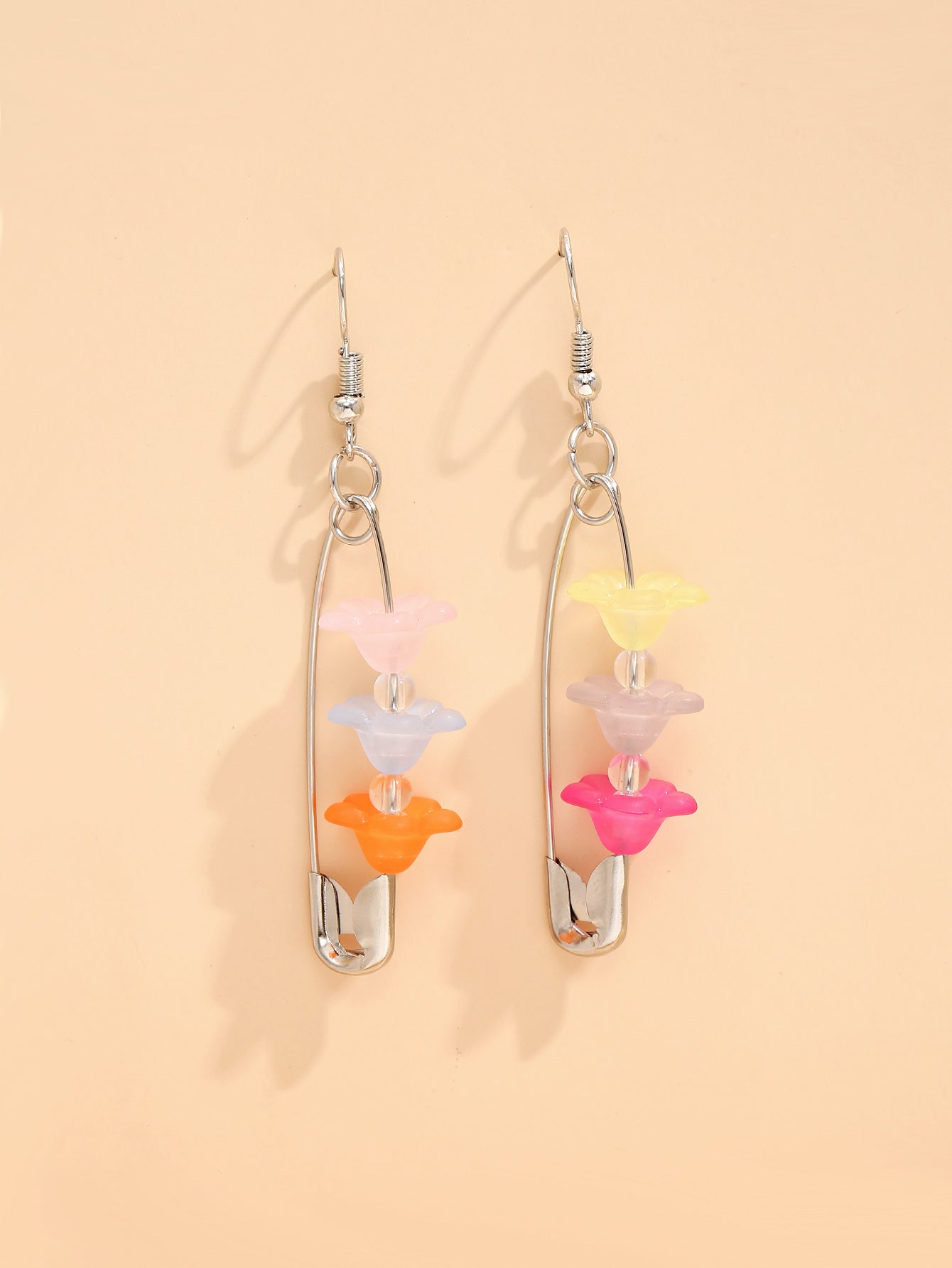 Cloth Pin Flower Detail Dangle Fashion Earrings for Women Stylish Party Jewelry Gift